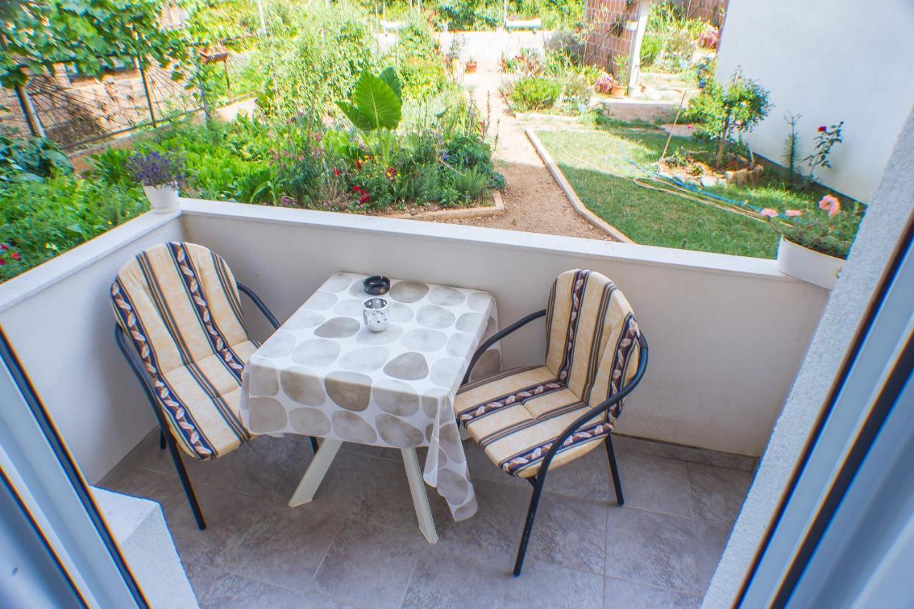 Apartments Kovac Tivat Eksteriør bilde