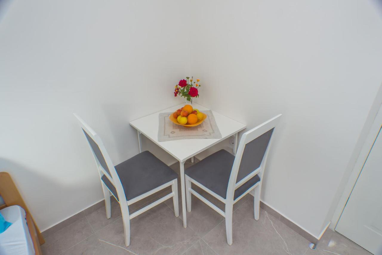 Apartments Kovac Tivat Eksteriør bilde