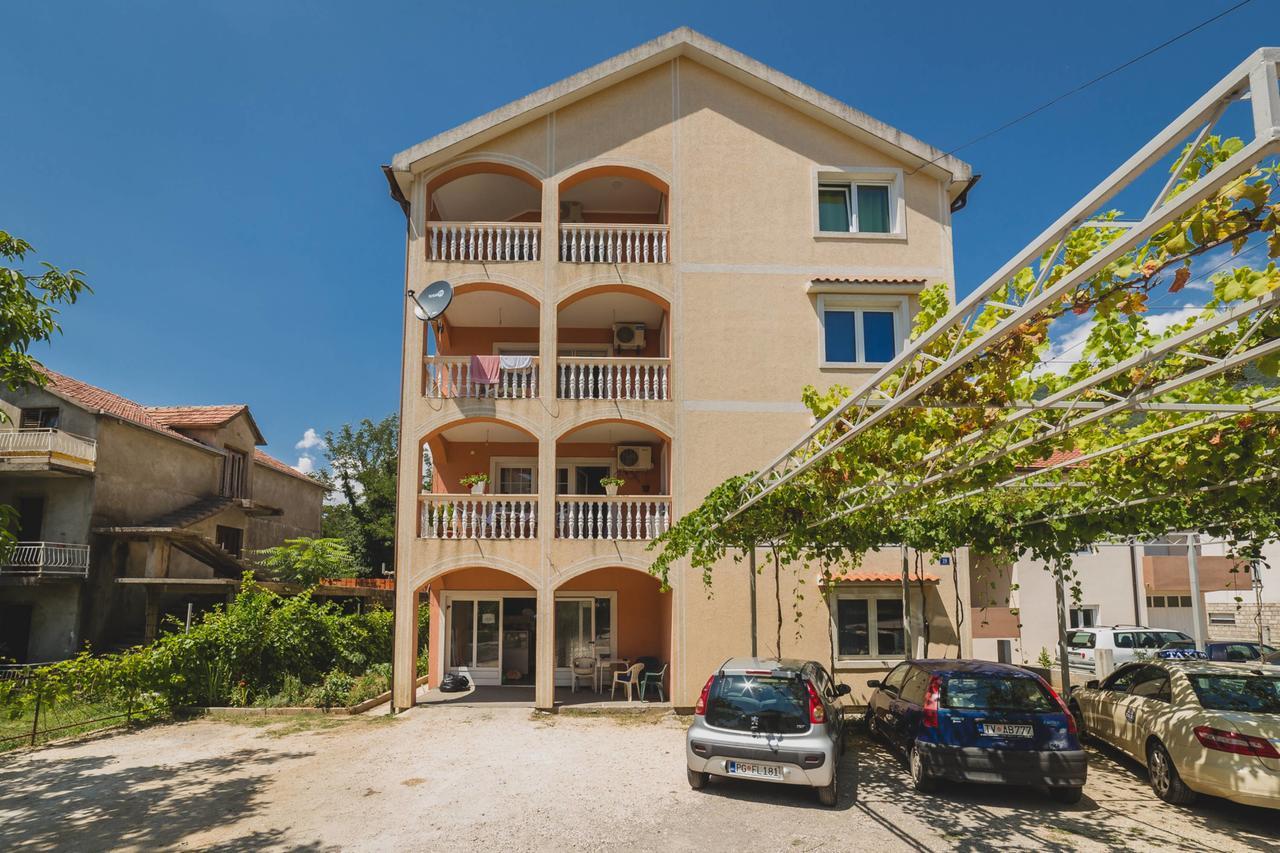 Apartments Kovac Tivat Eksteriør bilde