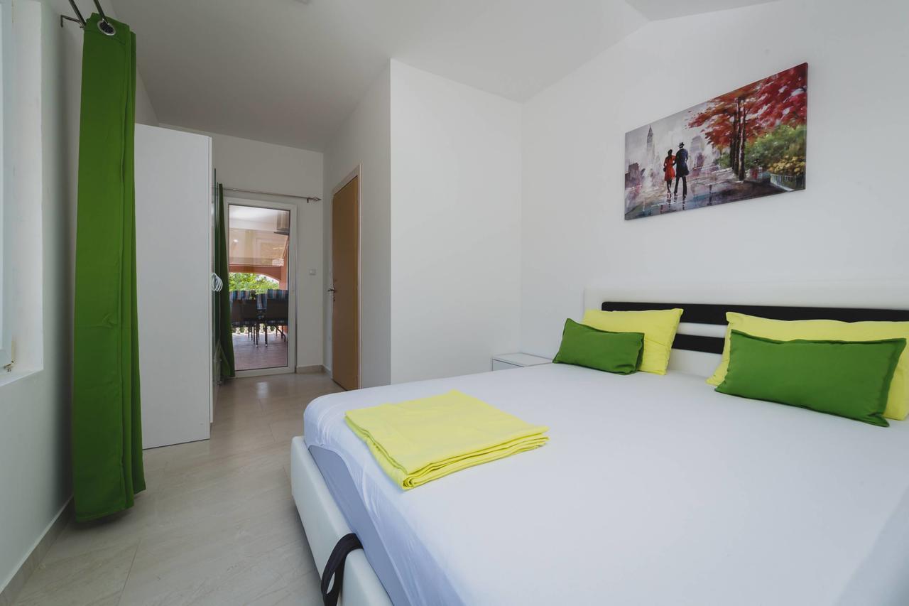 Apartments Kovac Tivat Eksteriør bilde
