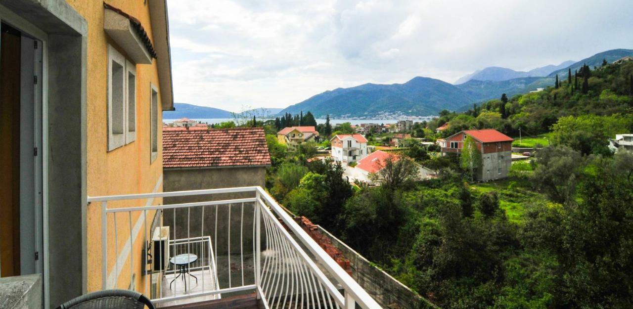 Apartments Kovac Tivat Eksteriør bilde